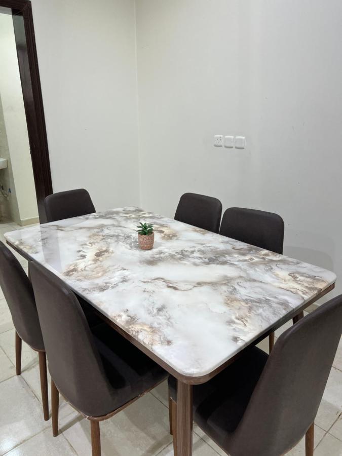 شقق هادئة ومجهزة بتلفزيون مع ترفيه سوني بلايستيشن5 مع جهاز واقع افتراضي Apartment Riyadh